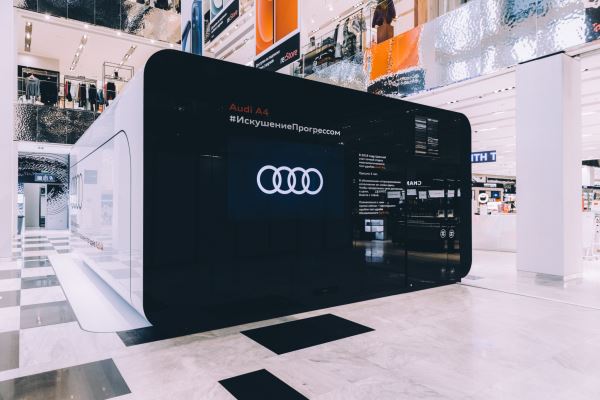 Инновационный павильон Audi в центре Москвы: обновленный Audi A4 и новый формат тест-драйва