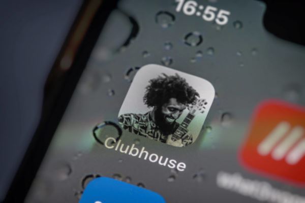 Интерес к Clubhouse падает: эксперты назвали причины