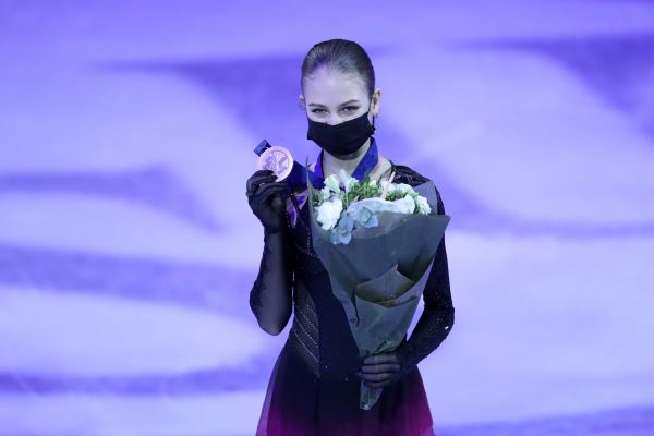 Впервые в истории: российские фигуристки заняли весь пьедестал на чемпионате мира
