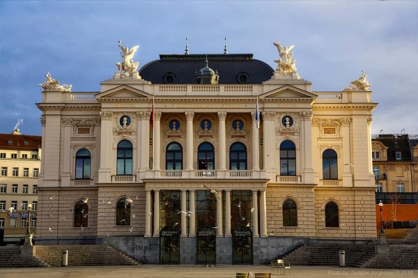 Хроника карантина: оперный театр Цюриха продлевает локдаун